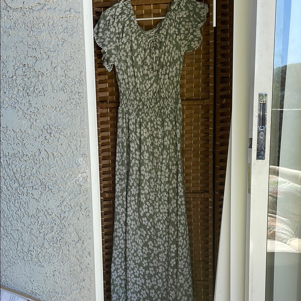 Kindred Bravely Black and Blue Flutter Sleeve Maxi Dress